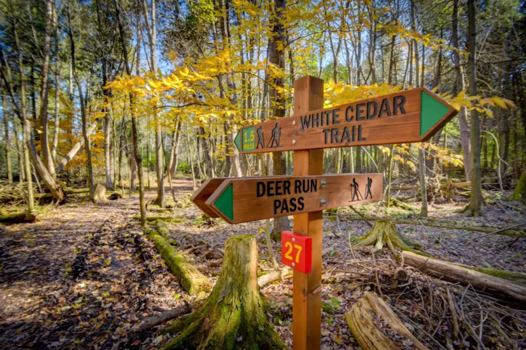 trail-sign